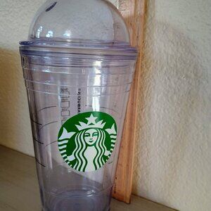 EUC STARBUCKS CLEAR REUSABLE 16 OZ HARD PLASTIC TUMBLER WITH DOMED LID